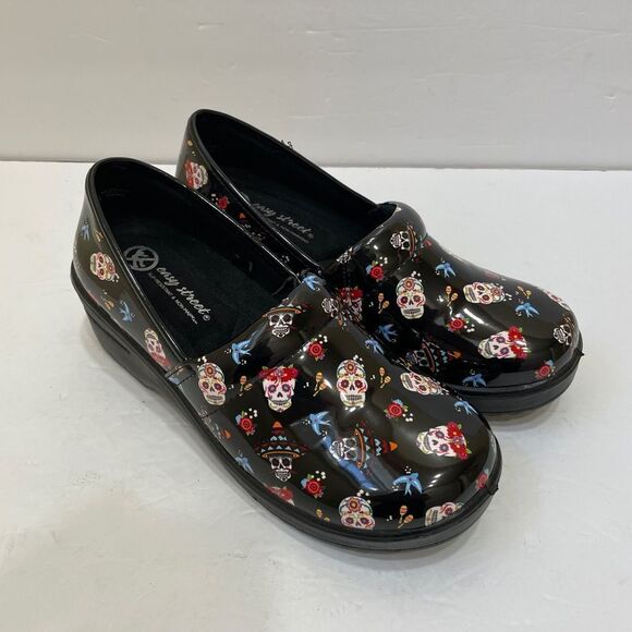 NEW WITHOUT TAGS EASY STREET SUGAR SKULLS CLOGS - Picture 1 of 6